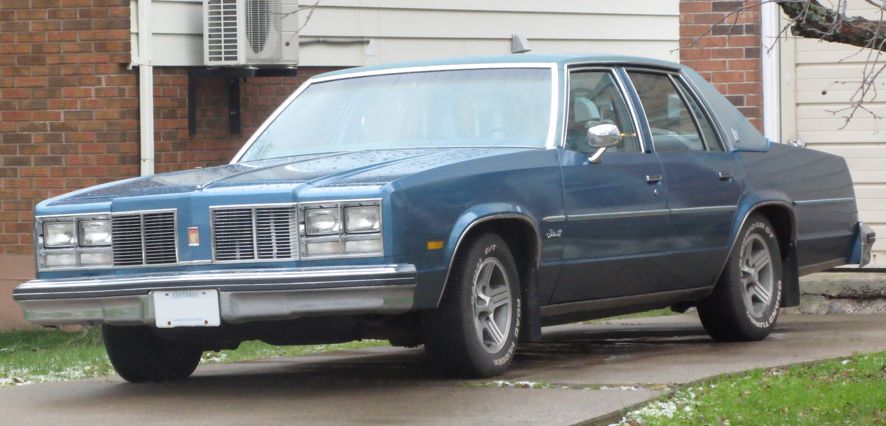 Oldsmobile Delta 88 Royale