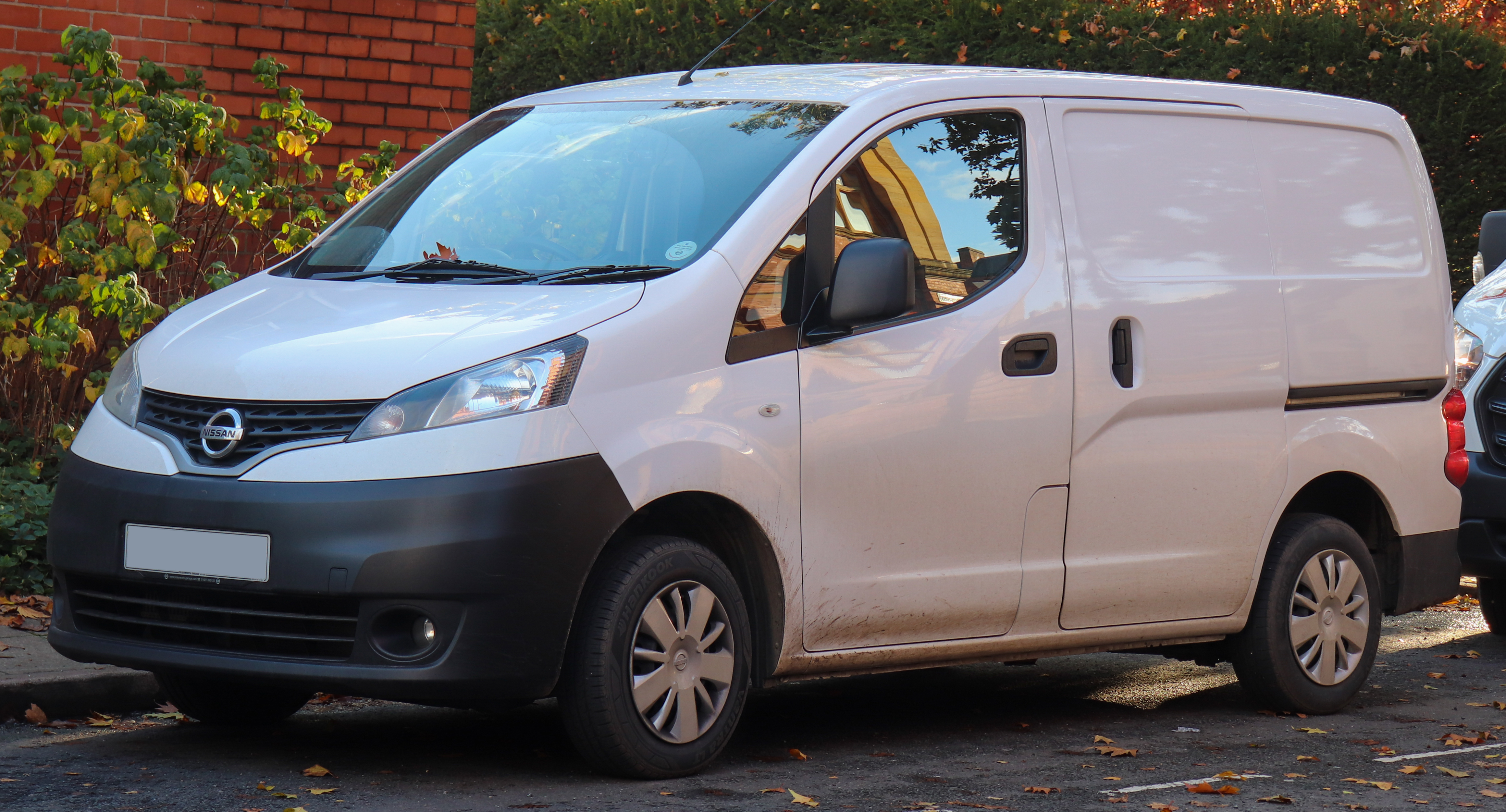 File:2015 Nissan NV200 Acenta DCi 1.5 Front.jpg - Wikipedia