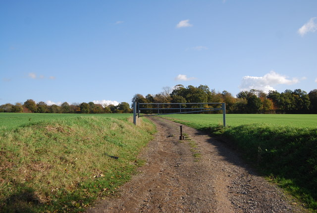 File:Barrier on the footpath off Long Mill Lane - geograph.org.uk - 1571827.jpg