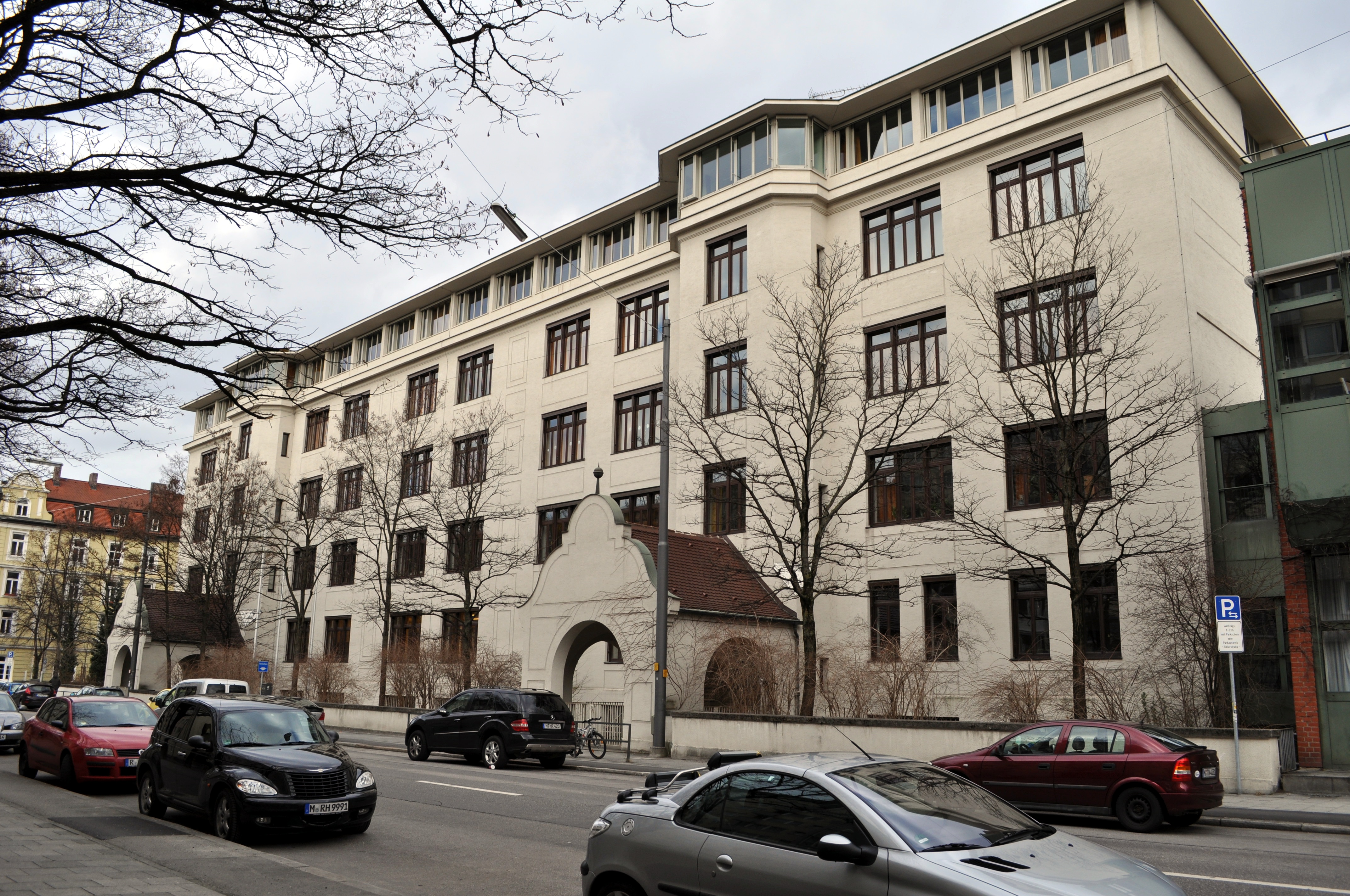 Carl-von-Linde-Realschule in München-Schwanthalerhöhe