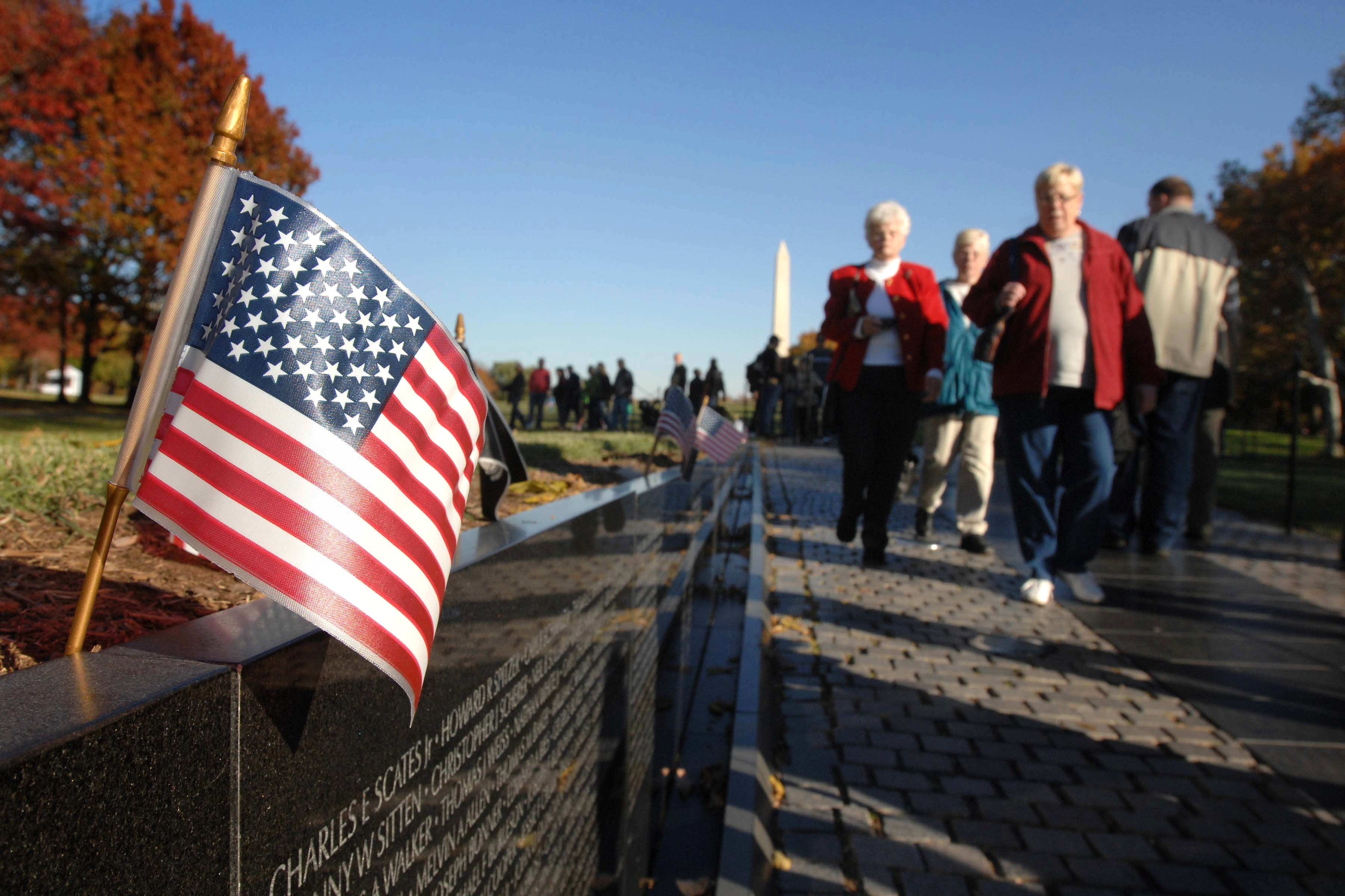 Gov photo. Cerritos veterans Memorial.