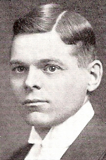 Fred G McBrien taxminan 1914.jpeg fotosurati