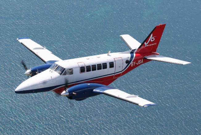 Jamaica_Air_Shuttle_Beechcraft_Model_99_In_Flight