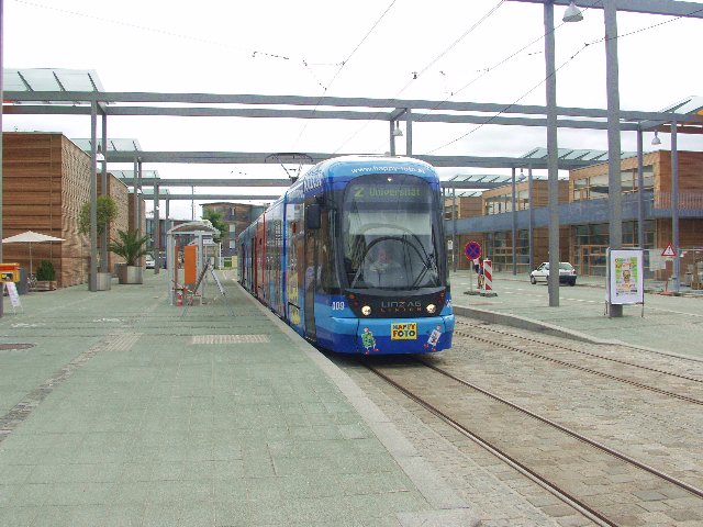 File:Linz solarcity strassenbahn.jpg