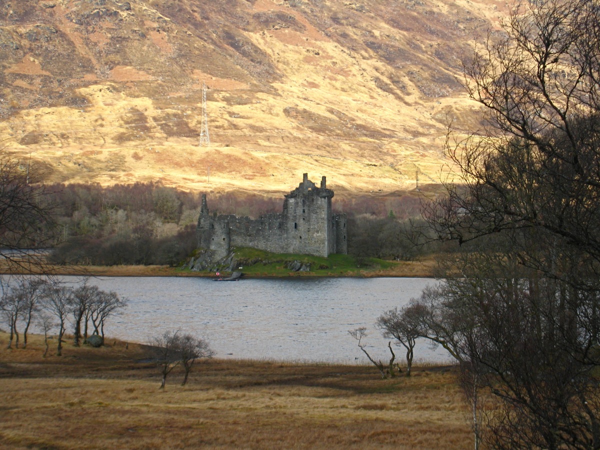 Loch castle виски. Церковь св. Конана, озеро Loch awe.. Loch awe (Argyll si Bute, vestul Scotiei). Sir David young Cameron Kilchurn Castle, Loch awe. Called Lochs.