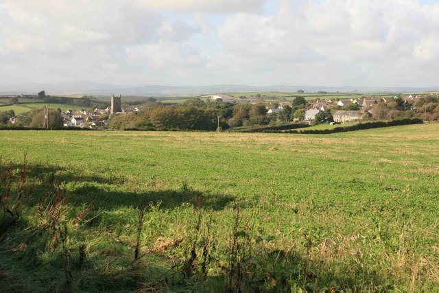 File:Pelynt in the distance - geograph.org.uk - 1538753.jpg