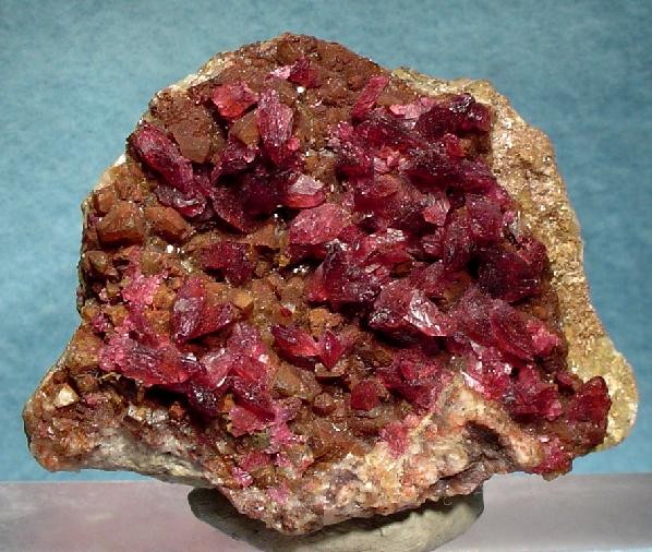 File:Roselite-178733.jpg