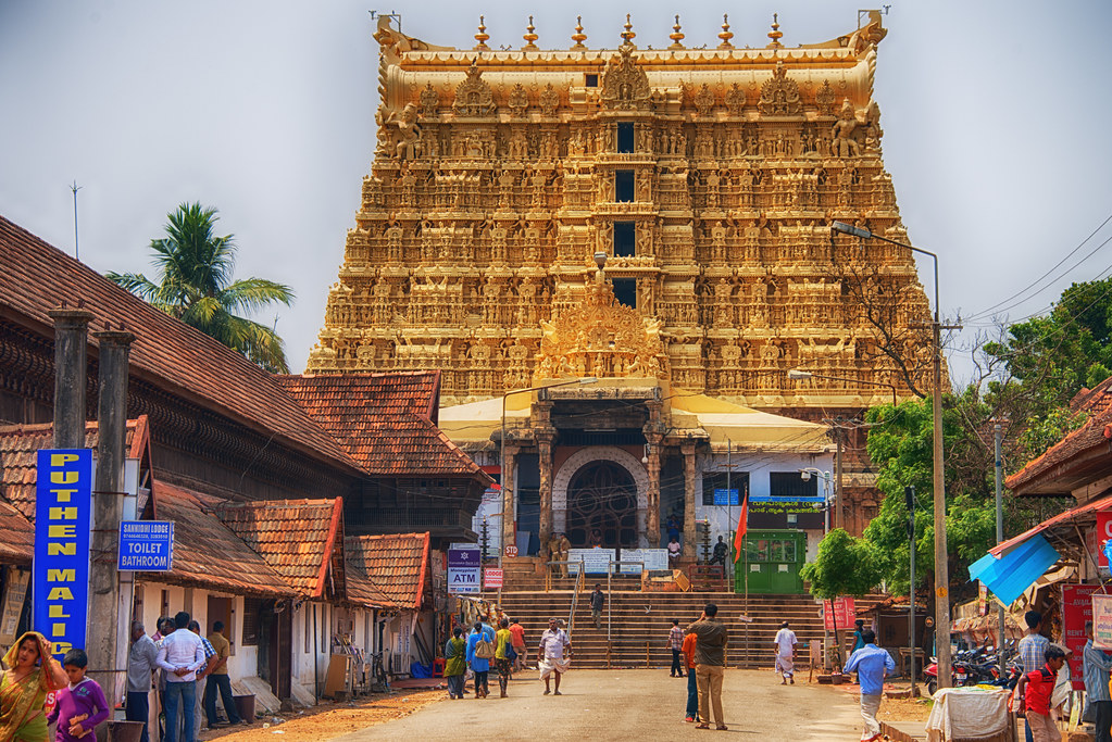 File:Sree Padmanabhaswamy temple Thiruvananthapuram,.jpg - Wikipedia