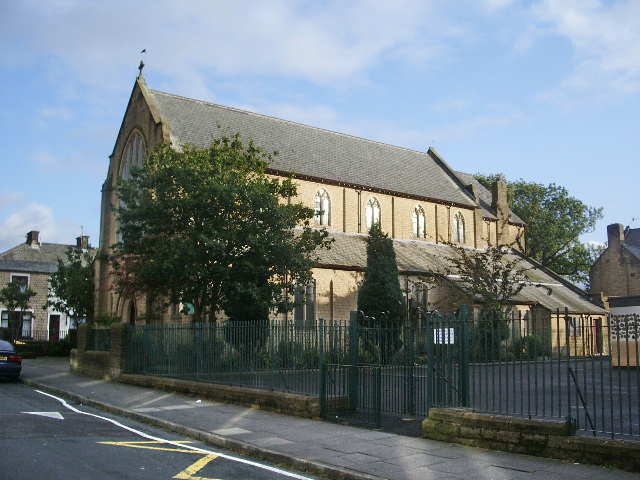 File:St John the Baptist Catholic Church, Burnley - geograph.org.uk - 992390.jpg