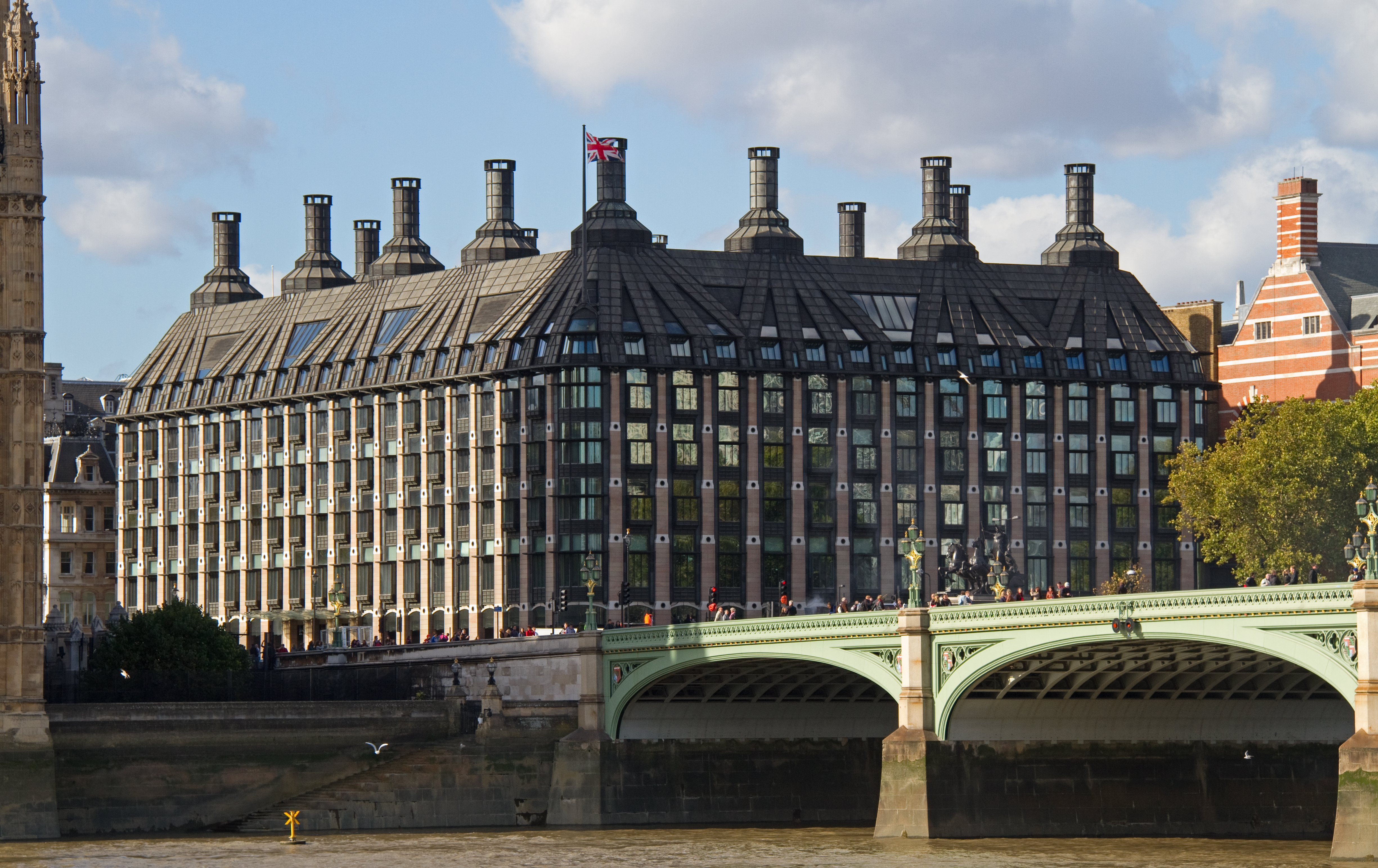 New Scotland Yard (building) - Wikipedia