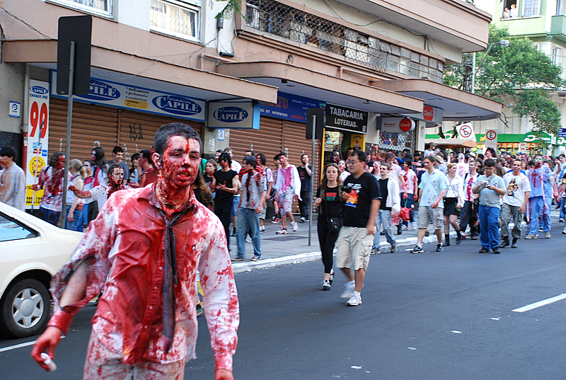 File:Zombie Walk Porto Alegre (2119516462).jpg