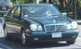 File:Mercedes-Benz E Class W211 (5796214693).jpg - Wikimedia Commons