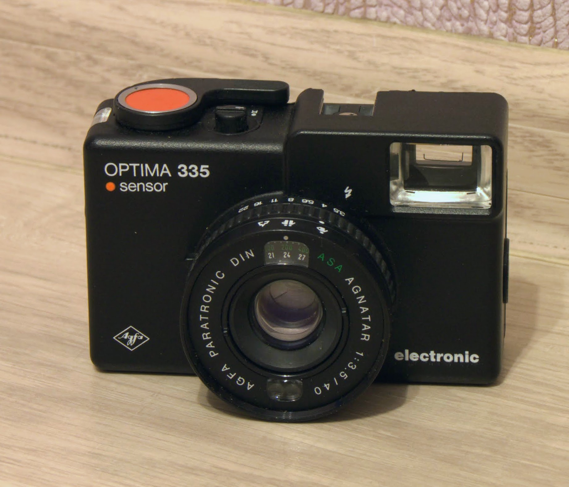 File:AGFA Optima 335 electronic sensor.jpg - Wikipedia