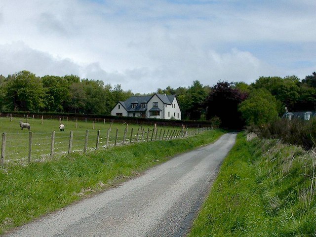 File:Bear Hill, Davoch of Grange. - geograph.org.uk - 176838.jpg