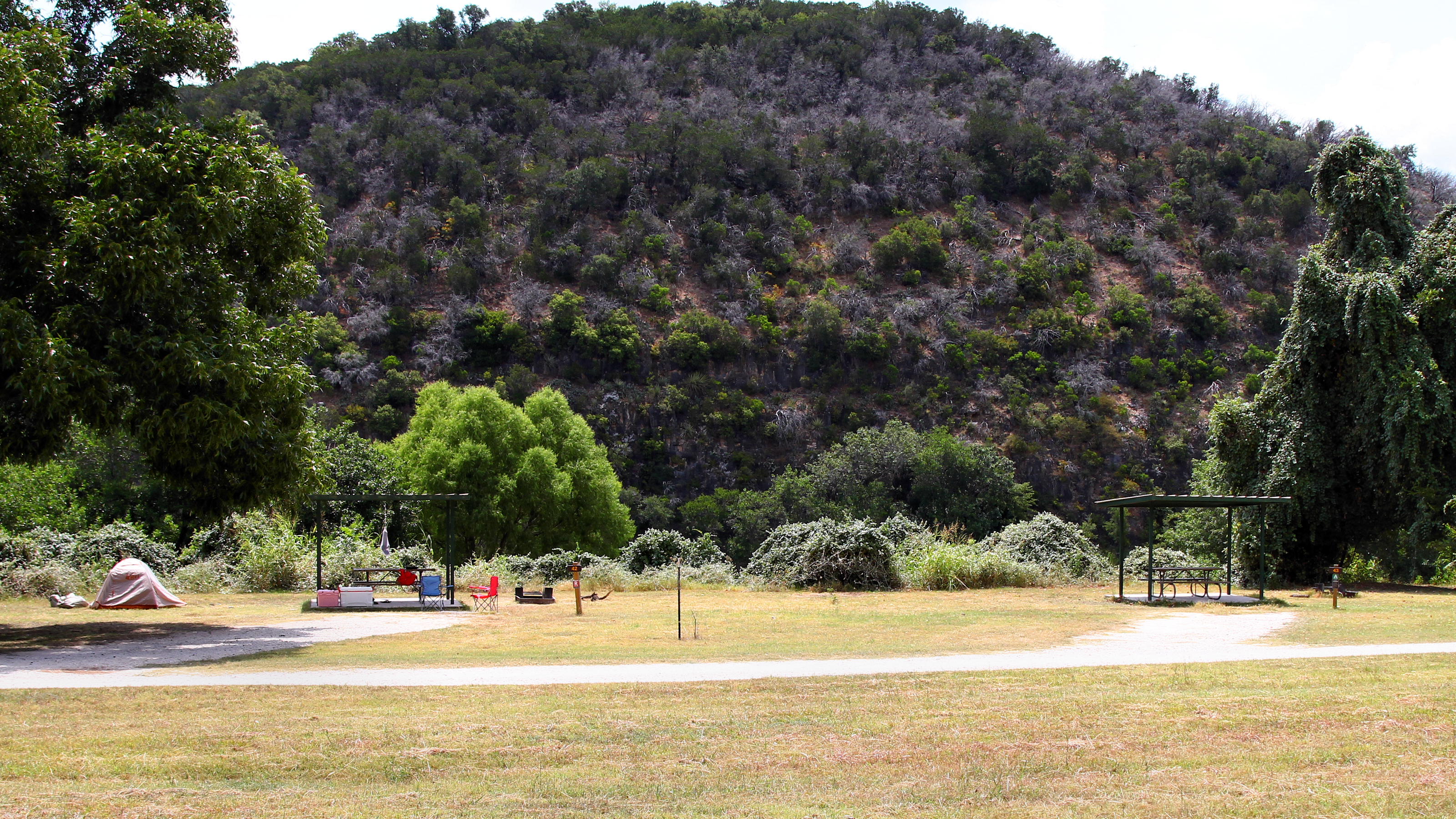 File:Camping Area Colorado Bend State Park Texas.jpg - Wikimedia Commons