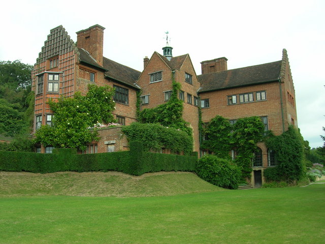 File:Chartwell - geograph.org.uk - 1275993.jpg