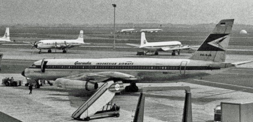 1968年ガルーダ・インドネシア航空CV-990墜落事故 - Wikipedia