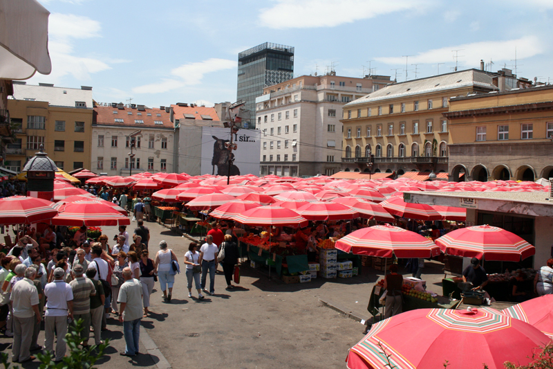 ϟ Annexe I : Zagreb, capitale de la Croatie Dolac_Zagreb_18062011_2_roberta_f