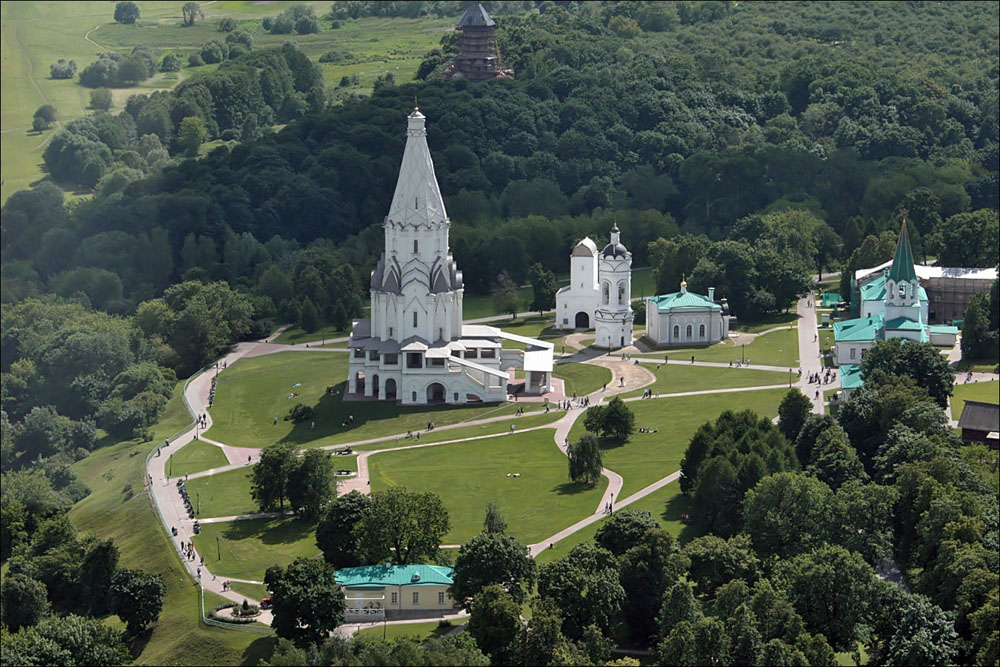 Kolomenskoye aerial view-2.jpg