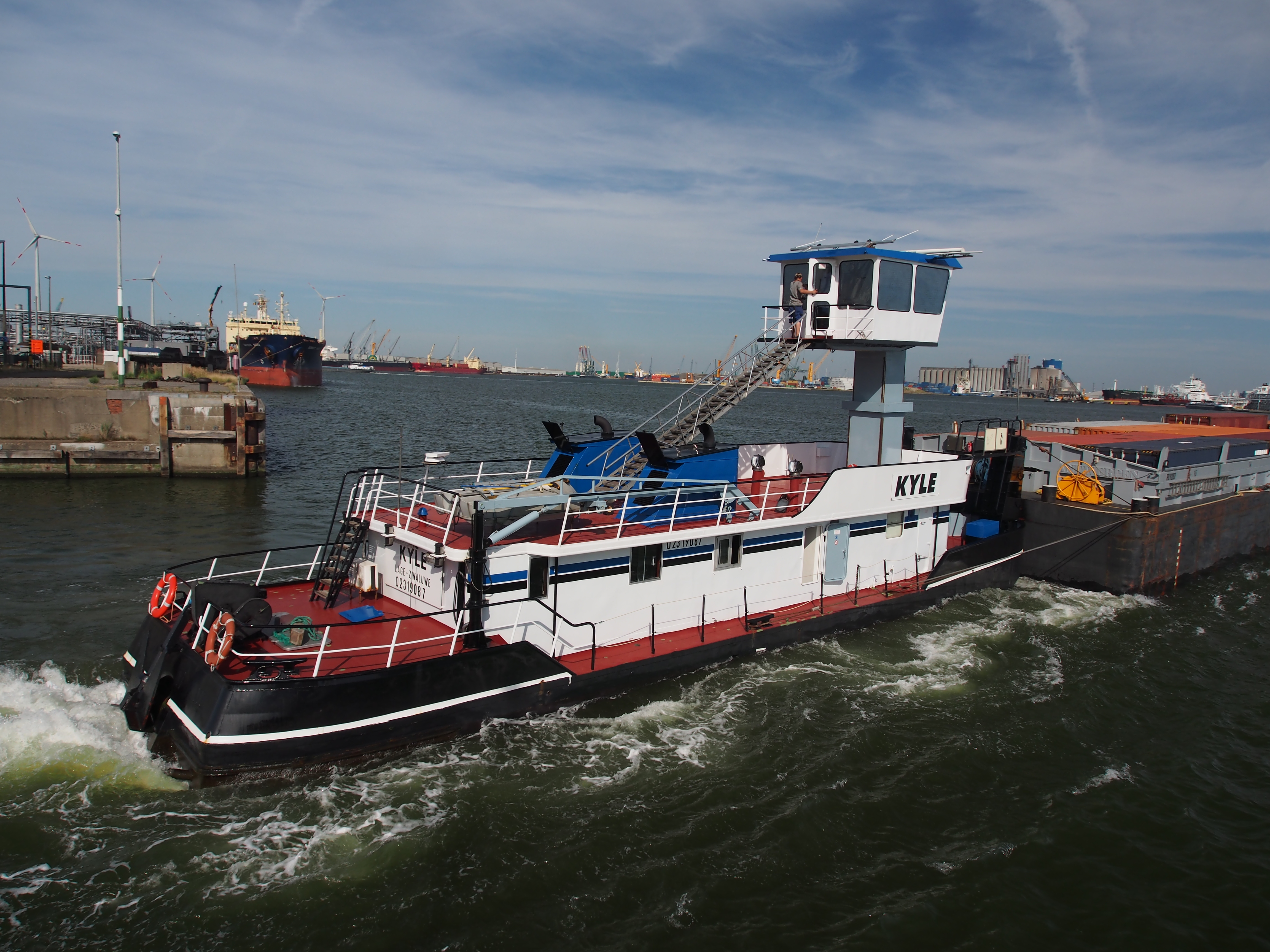 File:Kyle - ENI 02319087, Boudewijnsluis, Port of Antwerp ...