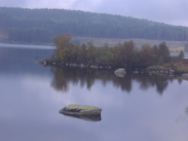 File:Loch Skerrow from the dismantled railway. Galloway Forest behind. - geograph.org.uk - 258496.jpg