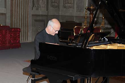 File:Ludovico Einaudi2.jpg