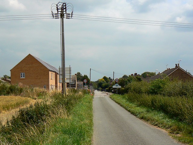 File:Mill Lane, Clanfield - geograph.org.uk - 894651.jpg