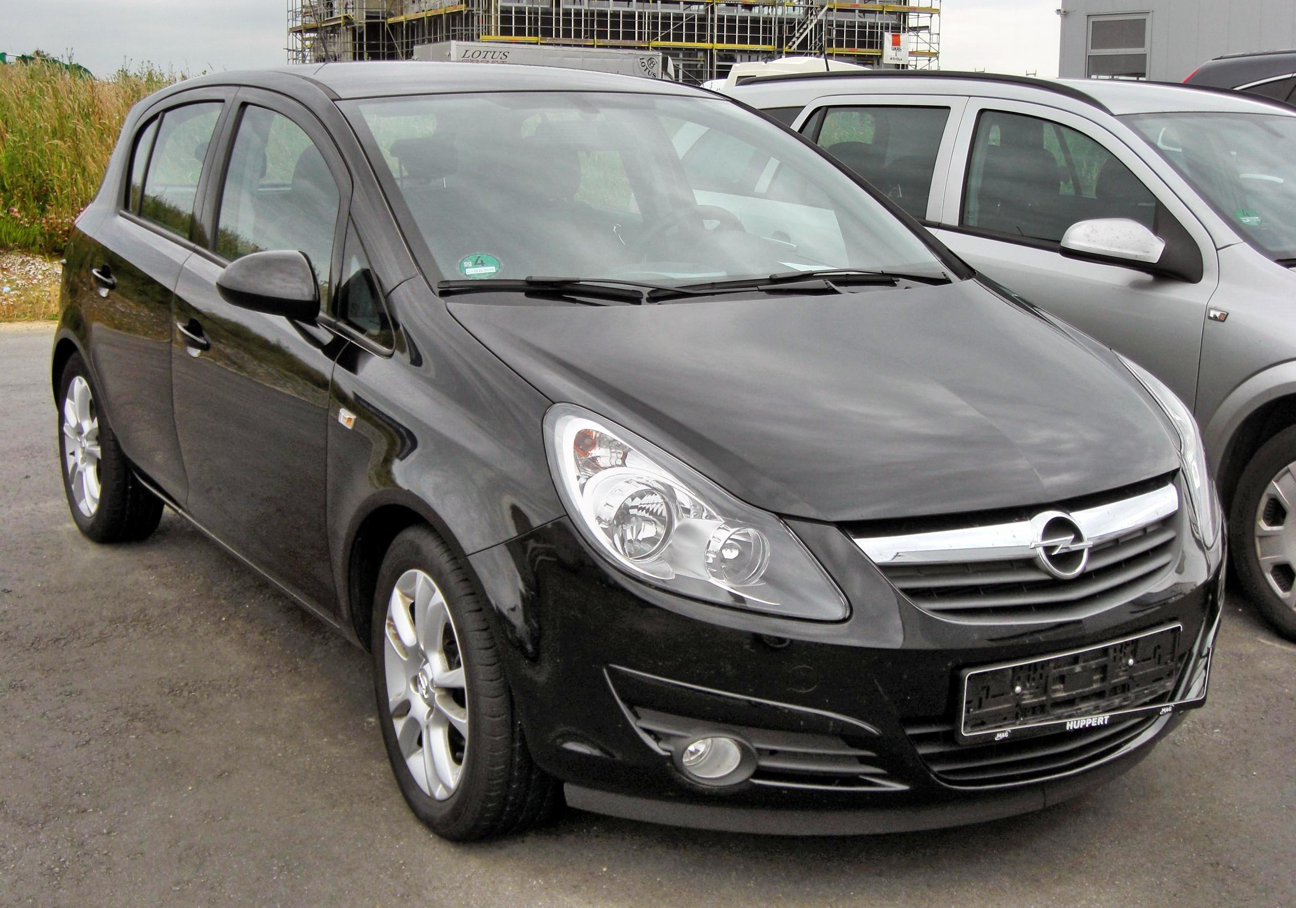 https://upload.wikimedia.org/wikipedia/commons/0/0a/Opel_Corsa_D_1.2_20090620_front.JPG
