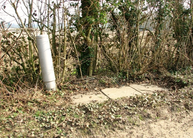 File:Post Office Telecommunications installation on Slade Lane - geograph.org.uk - 6074408.jpg