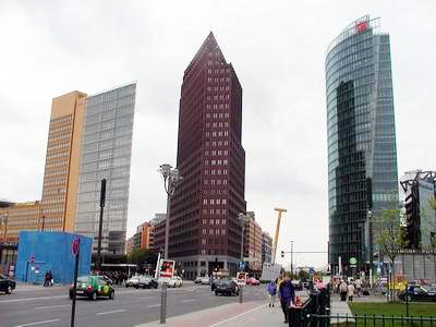 File:Potsdamer platz2.jpg