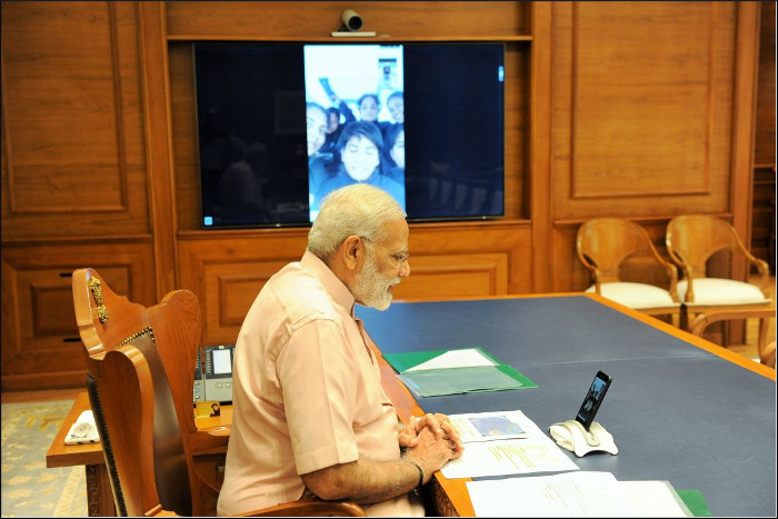 File:Prime Minister Narendra Modi conveys Diwali greetings to the crew of INSV Tarini.jpg