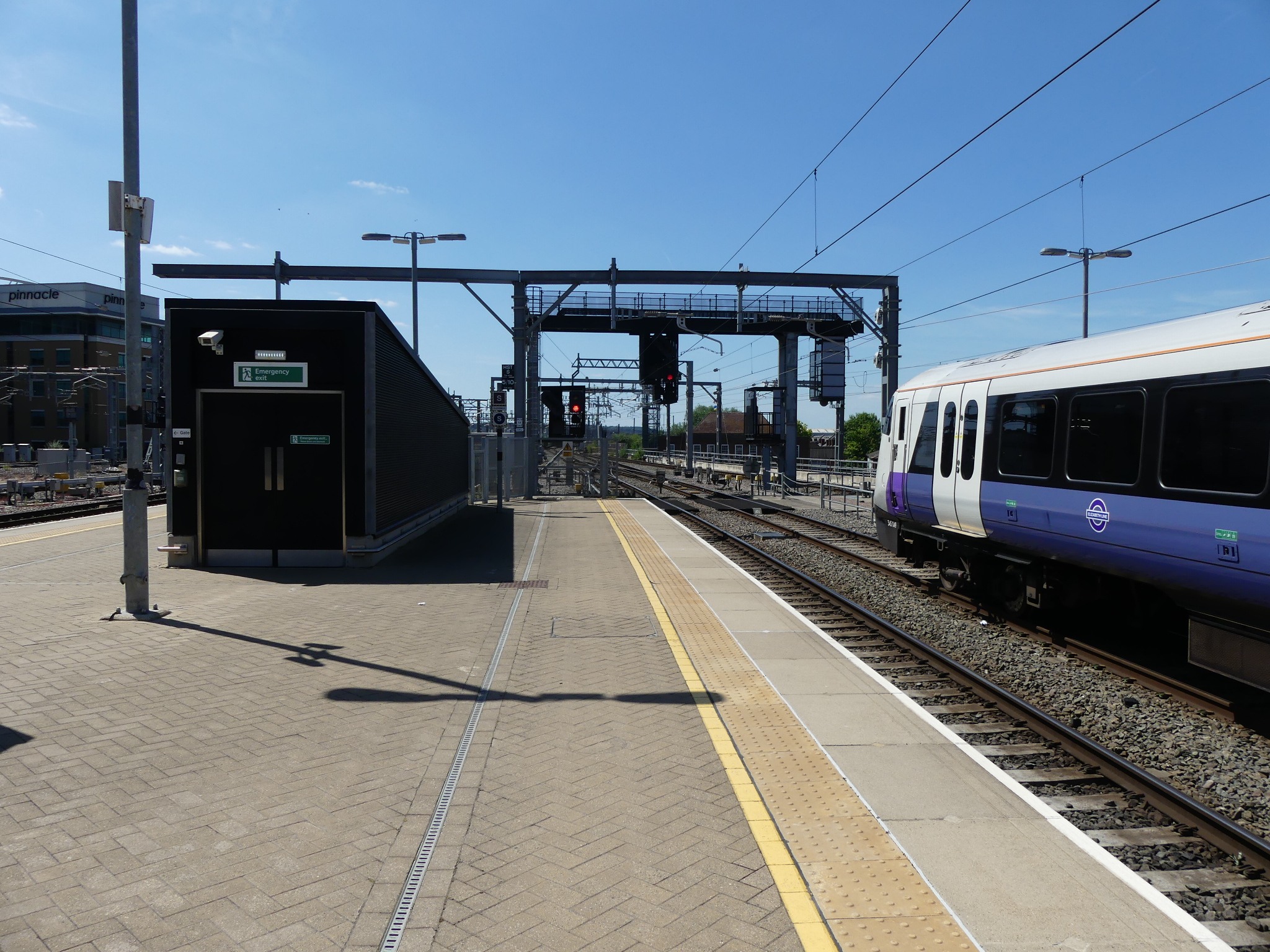 Reading station