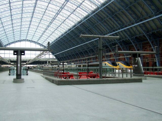 File:St Pancras Station - geograph.org.uk - 1137501.jpg