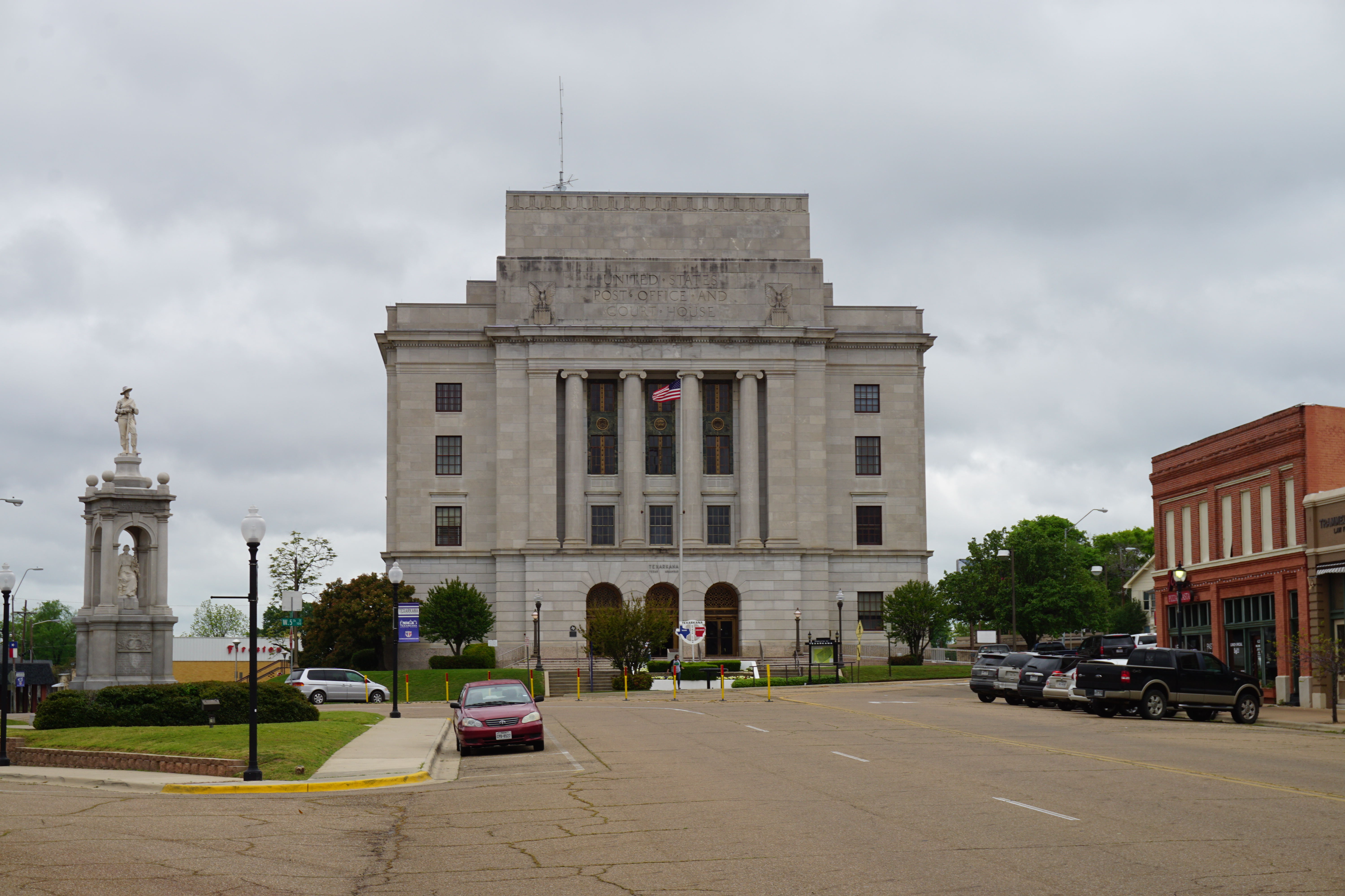 Texarkana Courthouse.