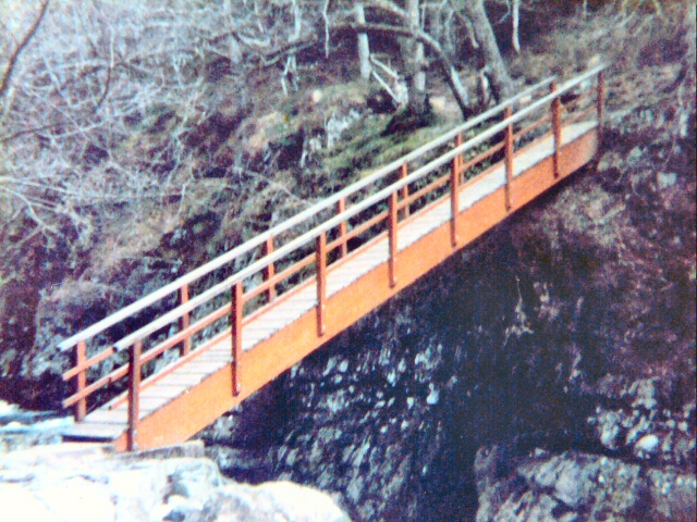 File:The Miner's Bridge - geograph.org.uk - 44289.jpg