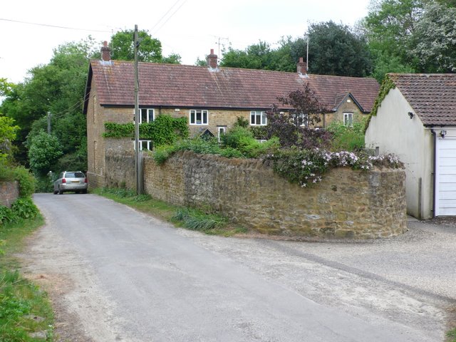 File:West Milton - geograph.org.uk - 2423554.jpg