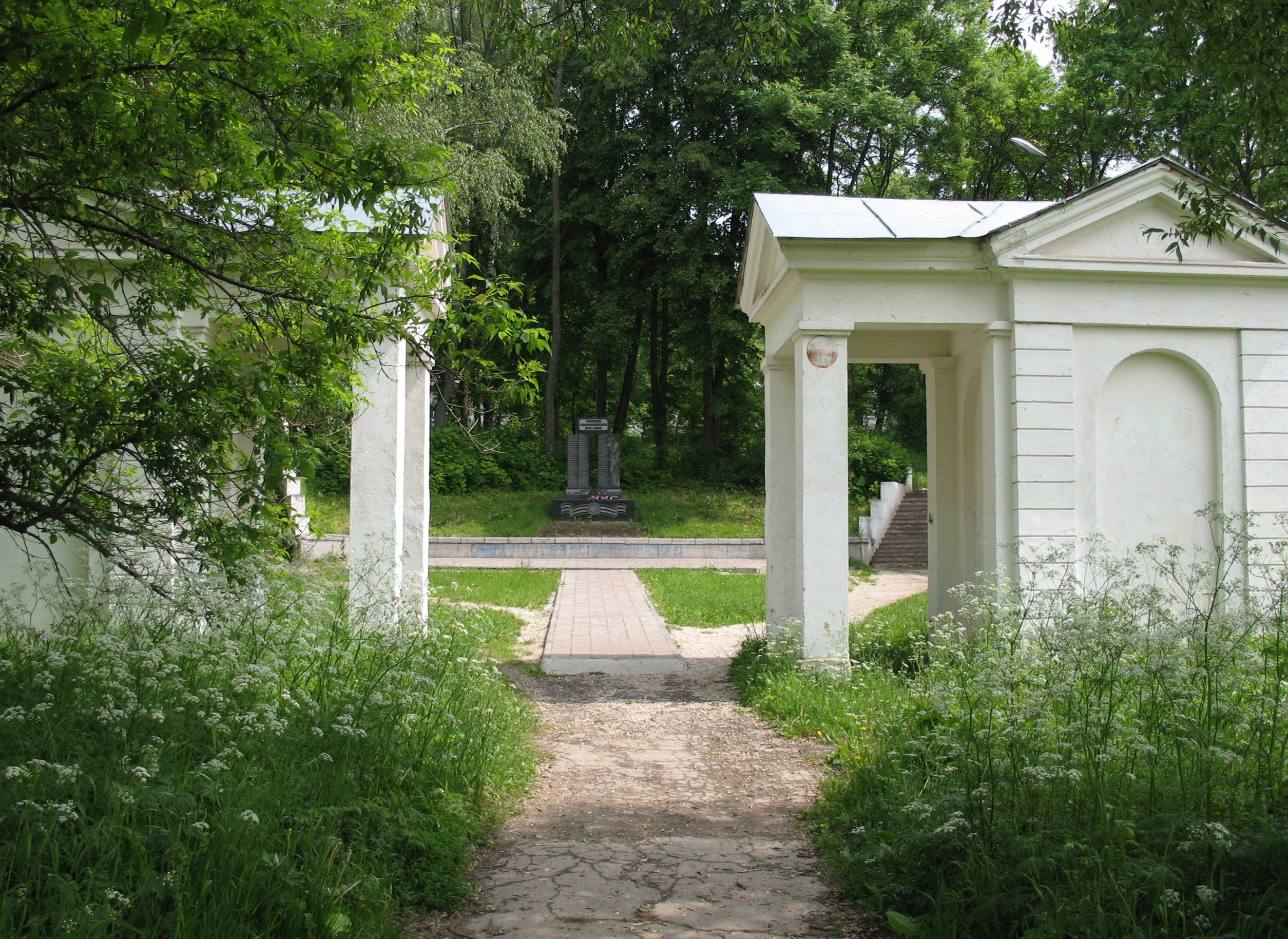 Ворота усадьбы Льва Николаевича Толстого