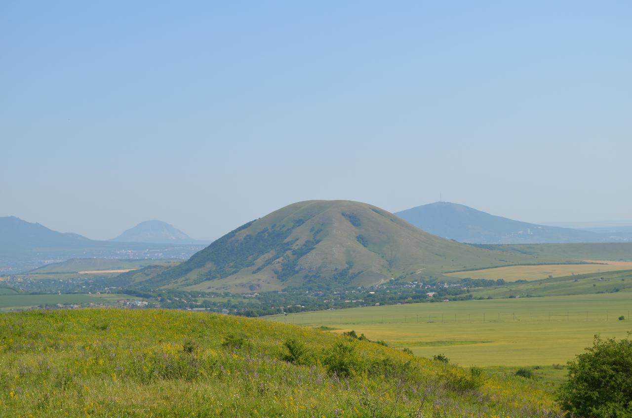 Гора два брата Ставропольский край