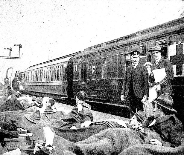 File:1917 Oct p273 Railway Magazine Walton-on-Thames.jpg