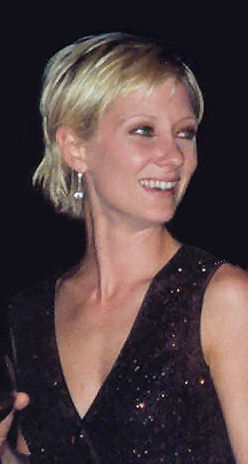 File:AnneHeche.jpg