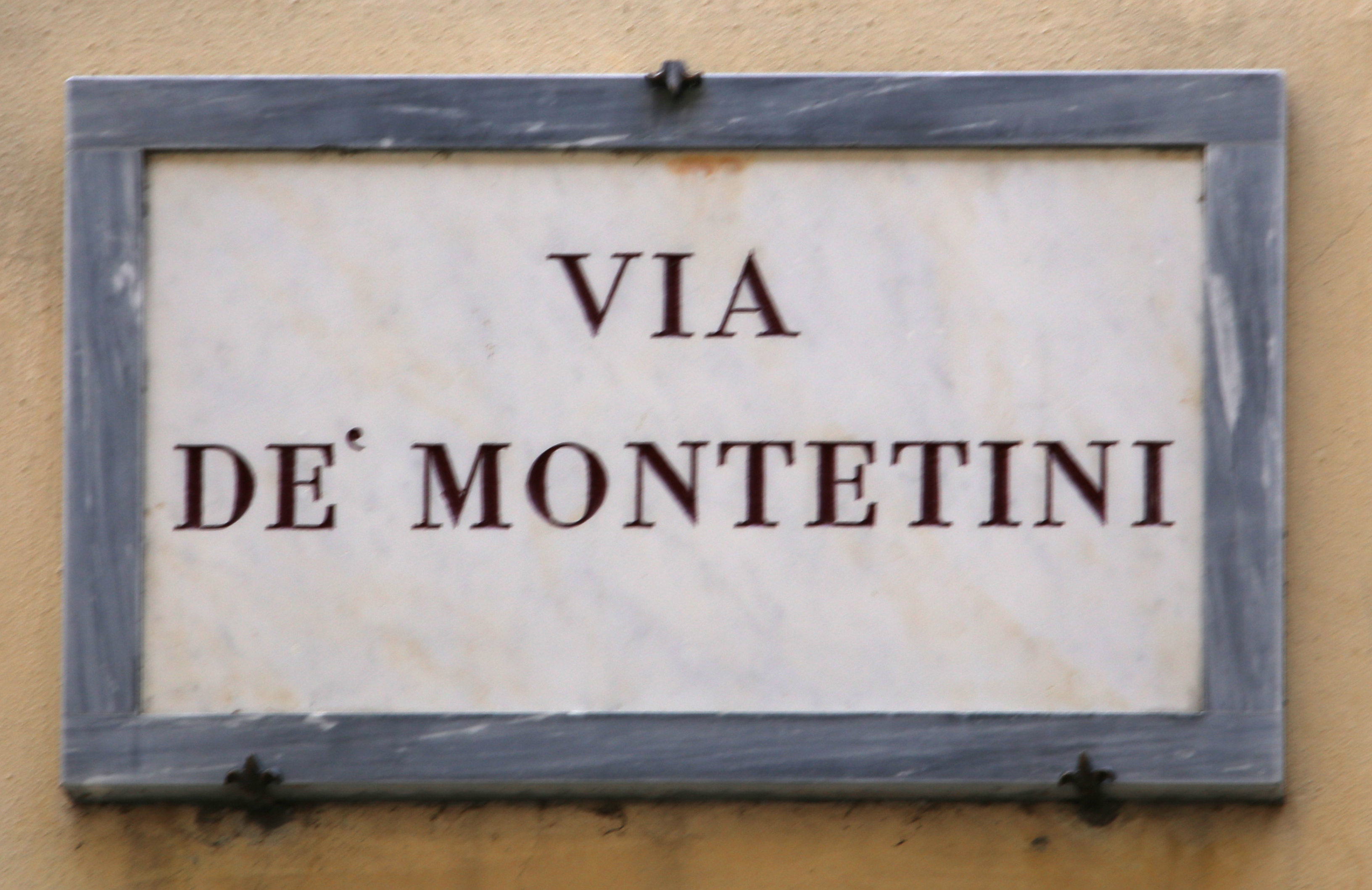 File Arezzo via de montetini lapide con nome.jpg Wikimedia