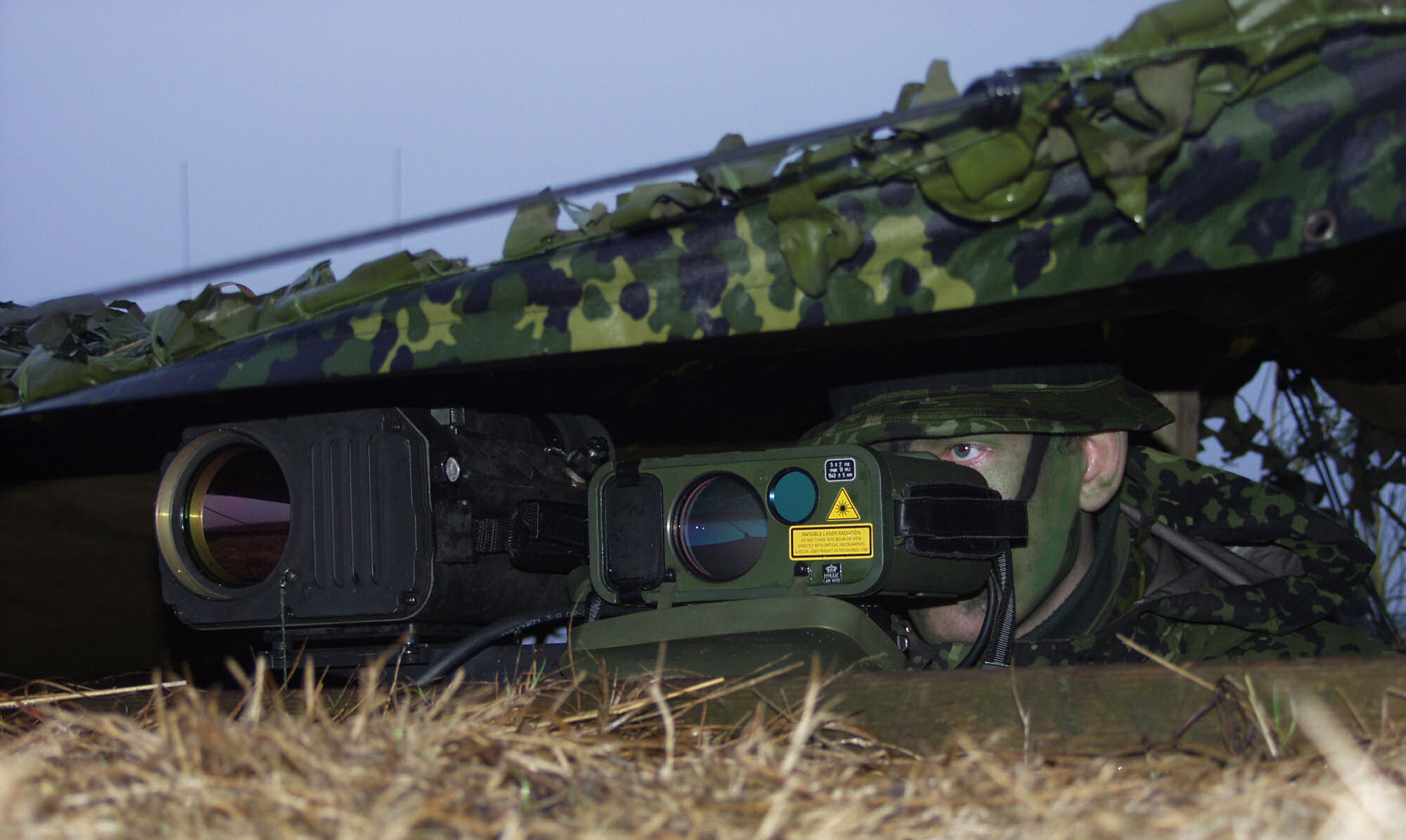 [Y'A QUOI DANS TON SAC ?] Sous-officier observateur artillerie Artillery_observer