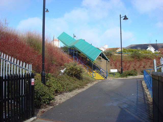 File:Covered steps between Braintree Freeport Station and Freeport Braintree - geograph.org.uk - 736746.jpg