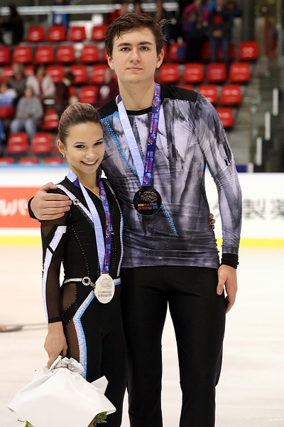 Daria Pavliuchenko and Denis Khodykin at the 2019 Internationaux de France