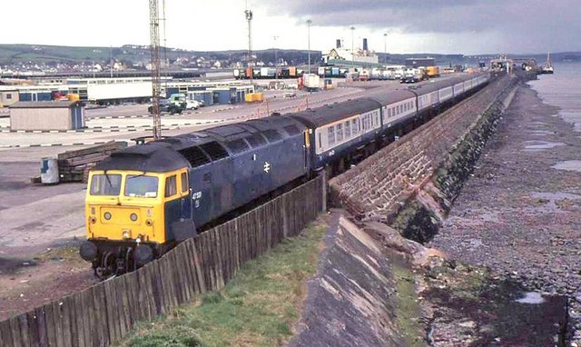 File:Euston train at Stranraer - geograph.org.uk - 1342003.jpg