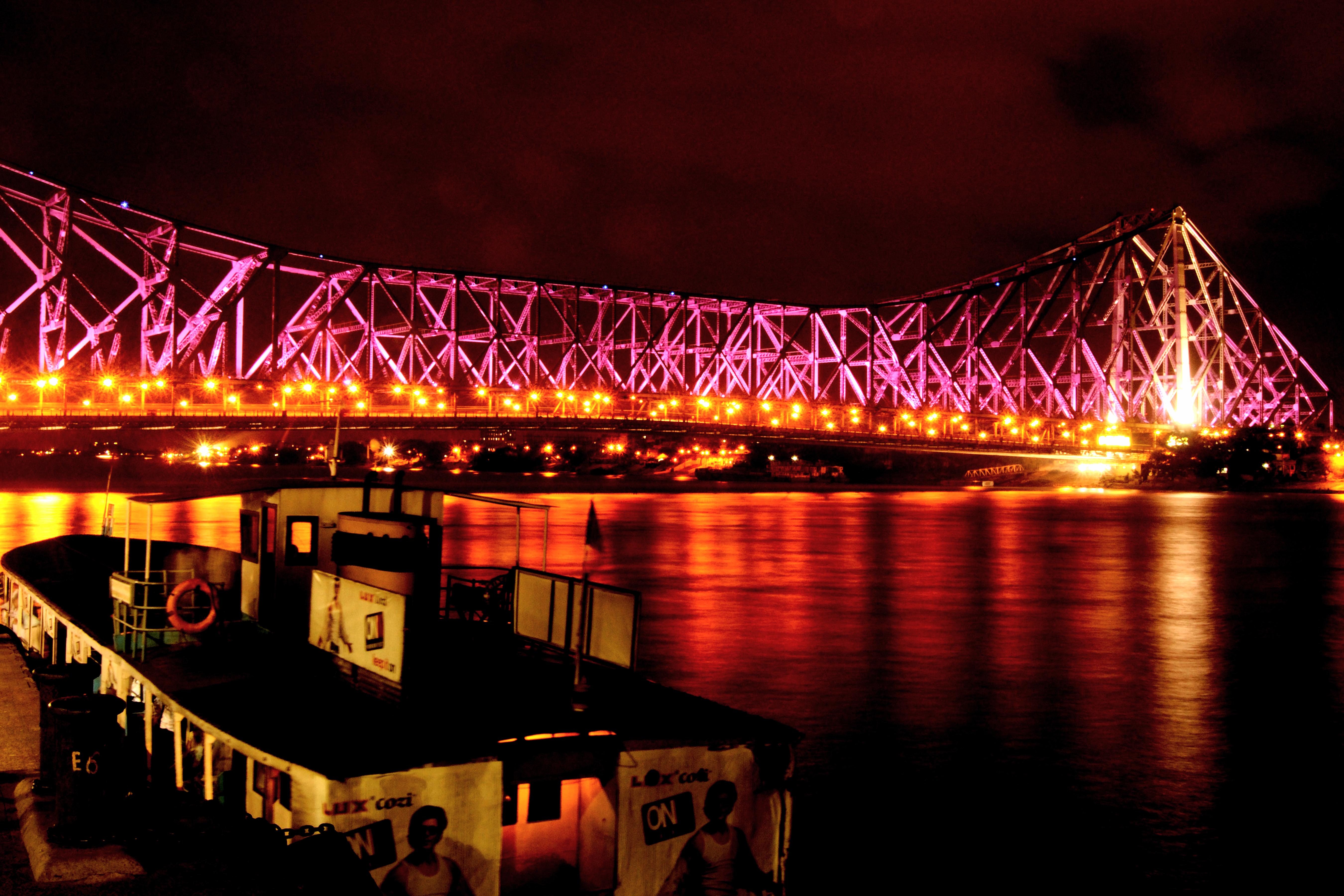 howrah bridge at night