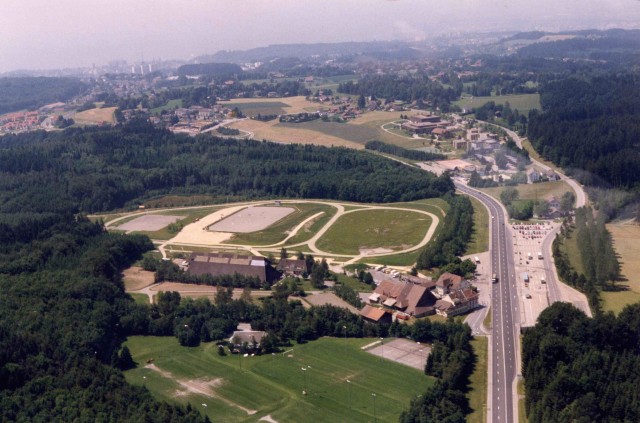 File:Manège du Chalet-à-Gobet - panoramio.jpg