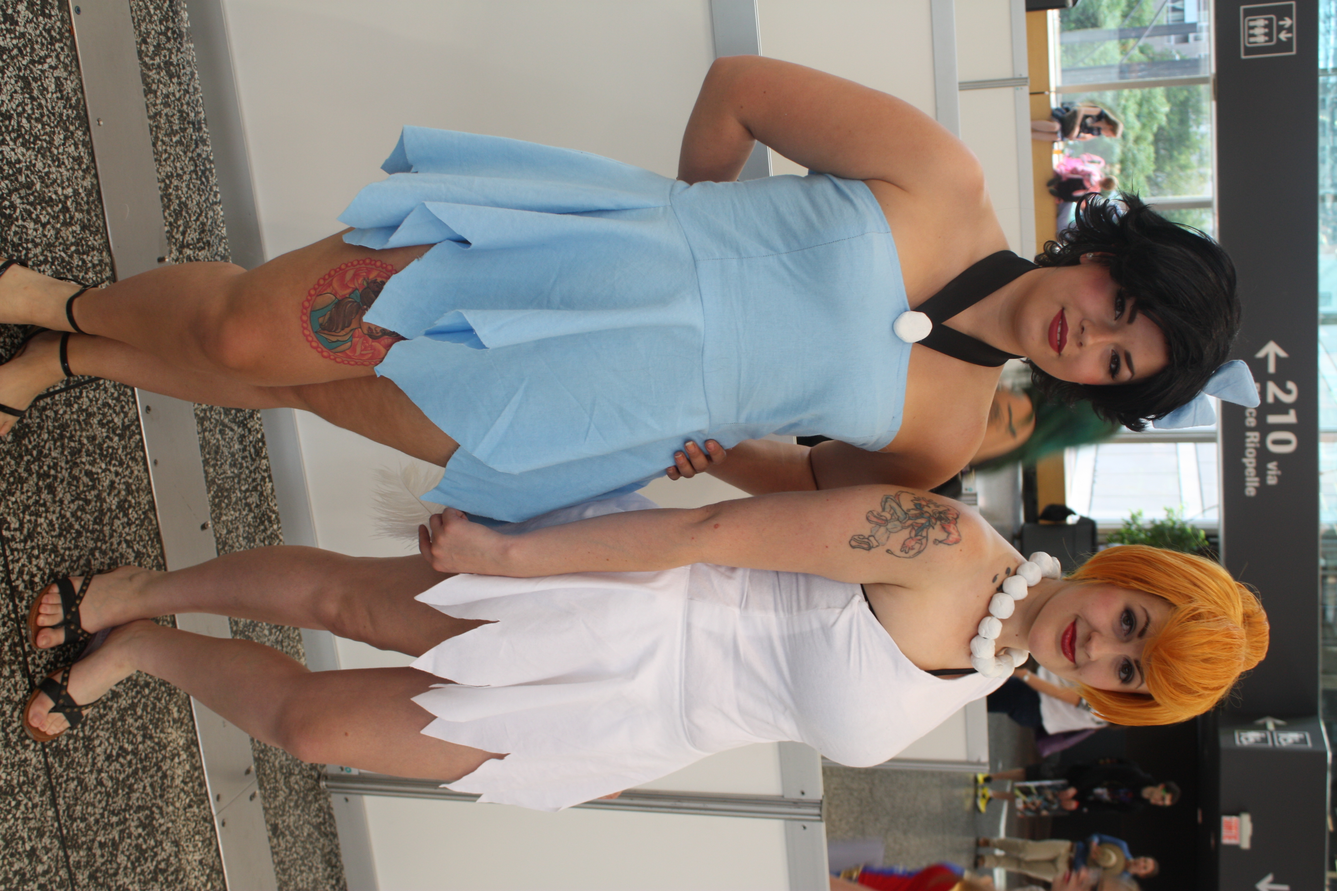 Montreal Comiccon 2015 - Betty Rubble and Wilma Flintstone (18857745523).jp...