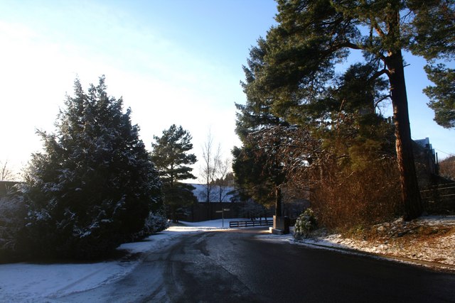 File:Tamdhu Entrance - geograph.org.uk - 1070533.jpg