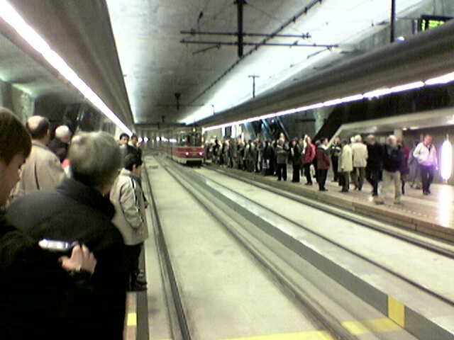 File:The Hague Tram Tunnel03.jpg